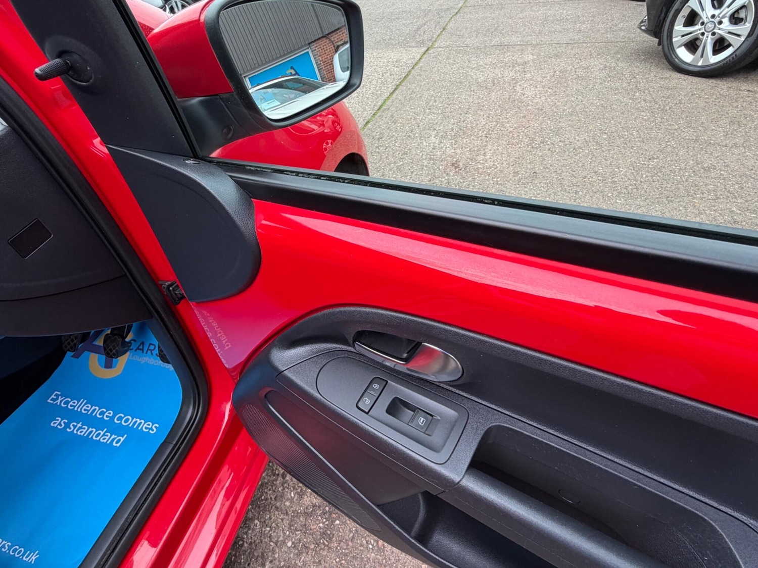 Used Volkswagen up! 2013 for sale - 77994190: Photo 43