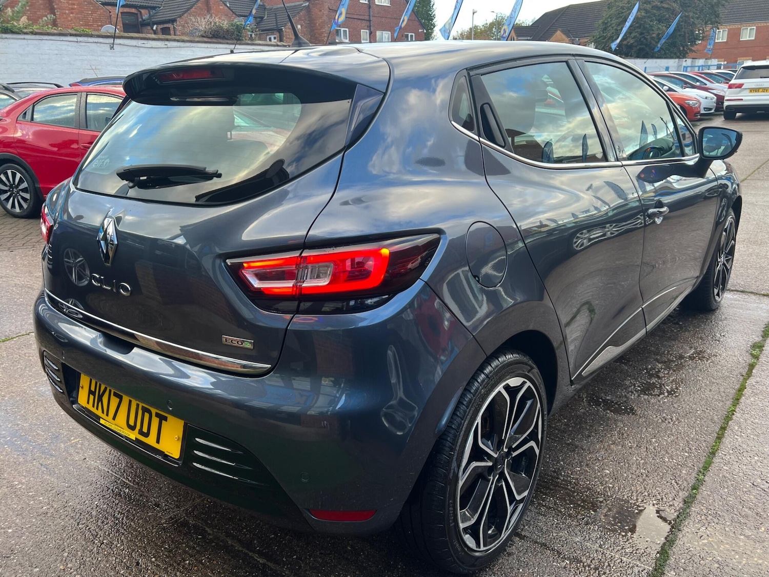 Used Renault Clio 2017 for sale - 76399322: Photo 10