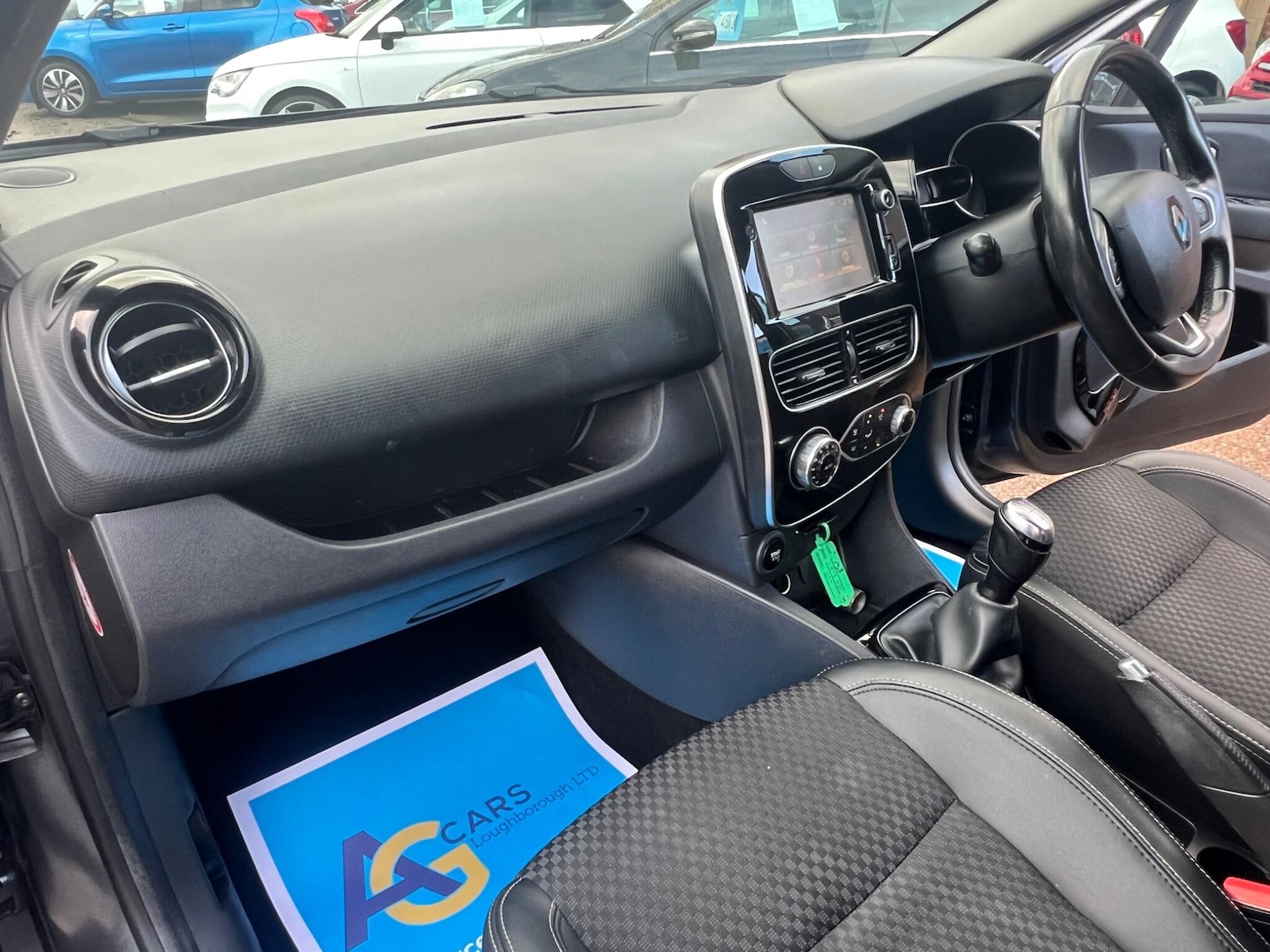 Used Renault Clio 2017 for sale - 76399322: Photo 45