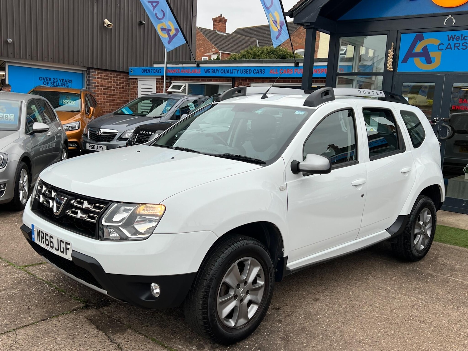 Used Dacia Duster 2016 for sale - 76238700: Photo 42