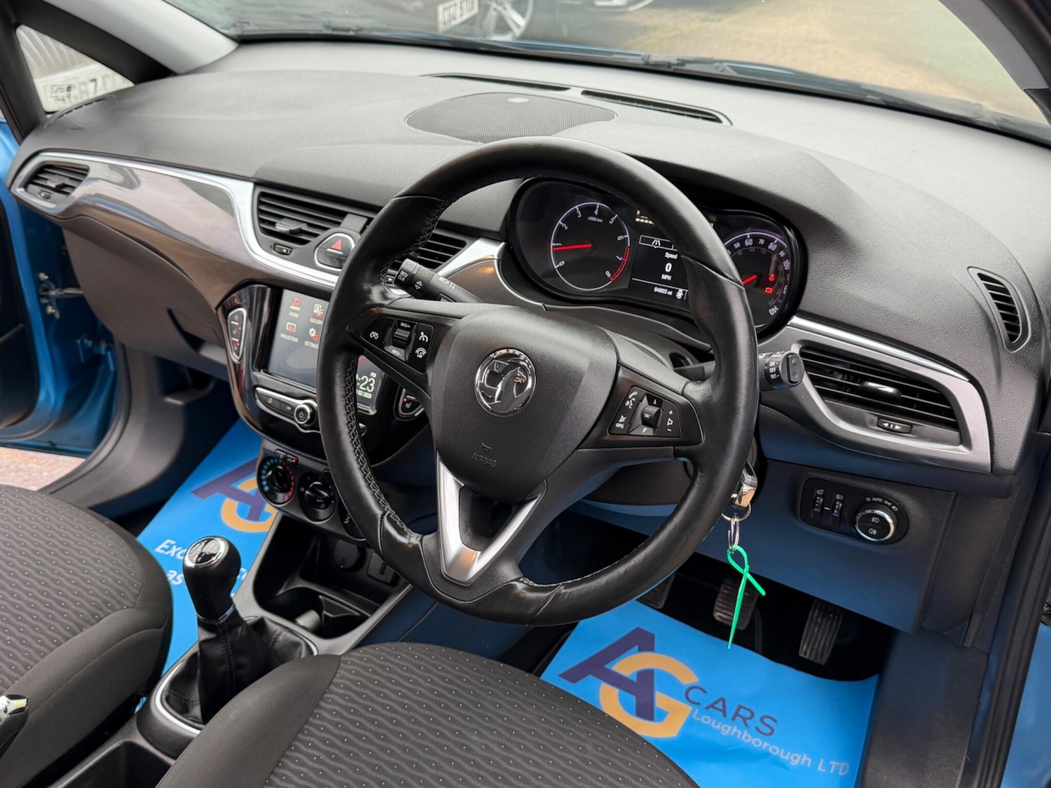 Used Vauxhall Corsa 2016 for sale - 77411077: Photo 3