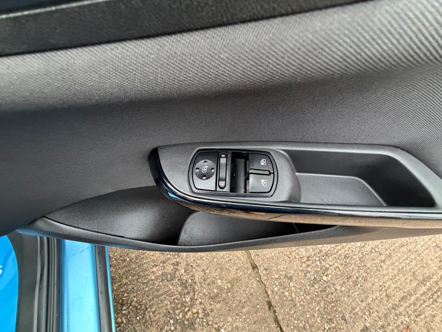 Used Vauxhall Corsa 2016 for sale - 77411077: Photo 37