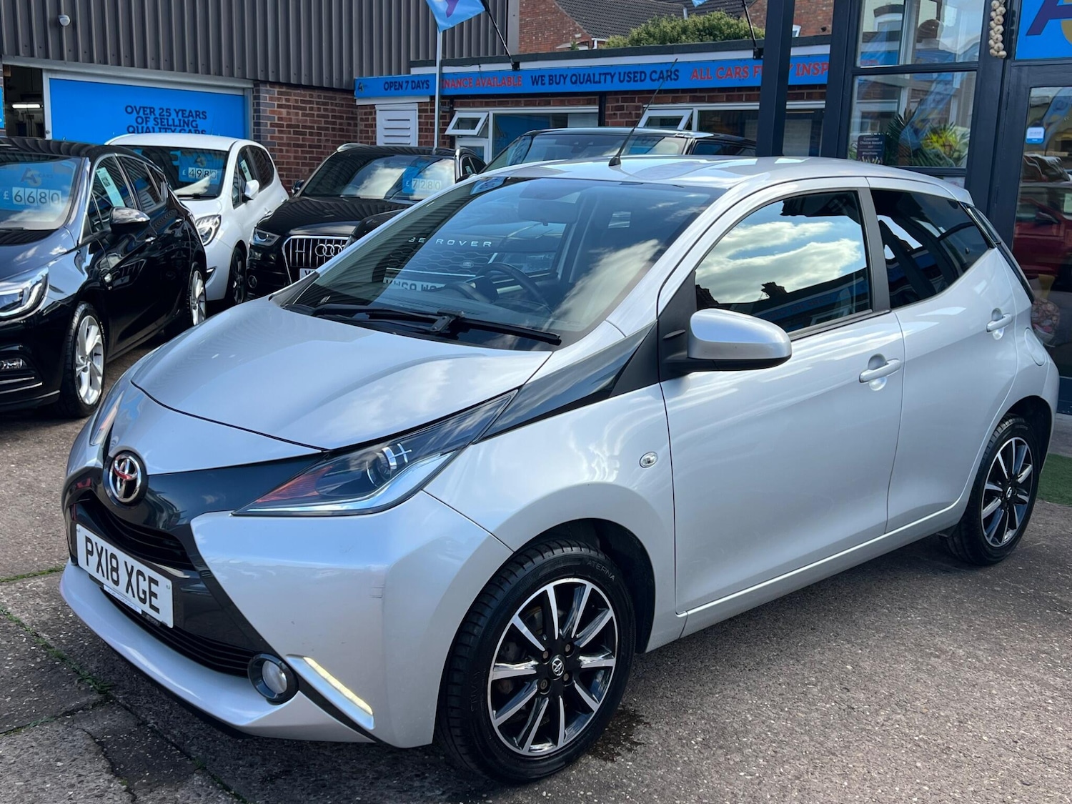 Used Toyota AYGO 2018 for sale - 76001828: Photo 14