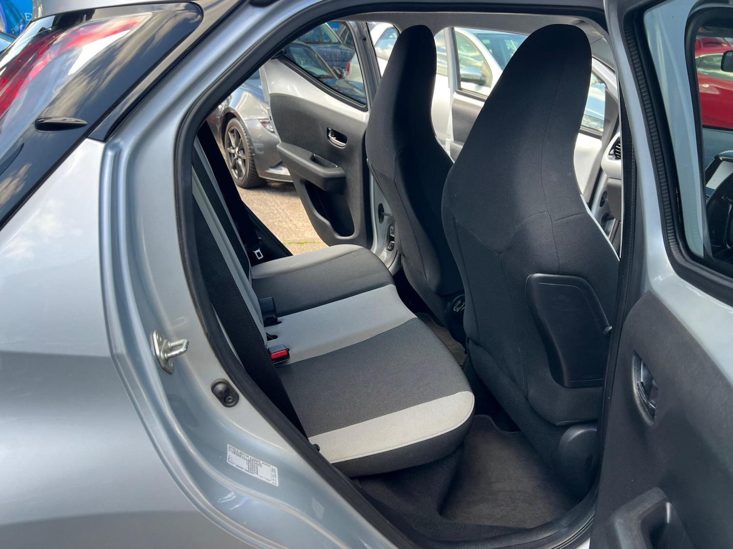 Used Toyota AYGO 2018 for sale - 76001828: Photo 33