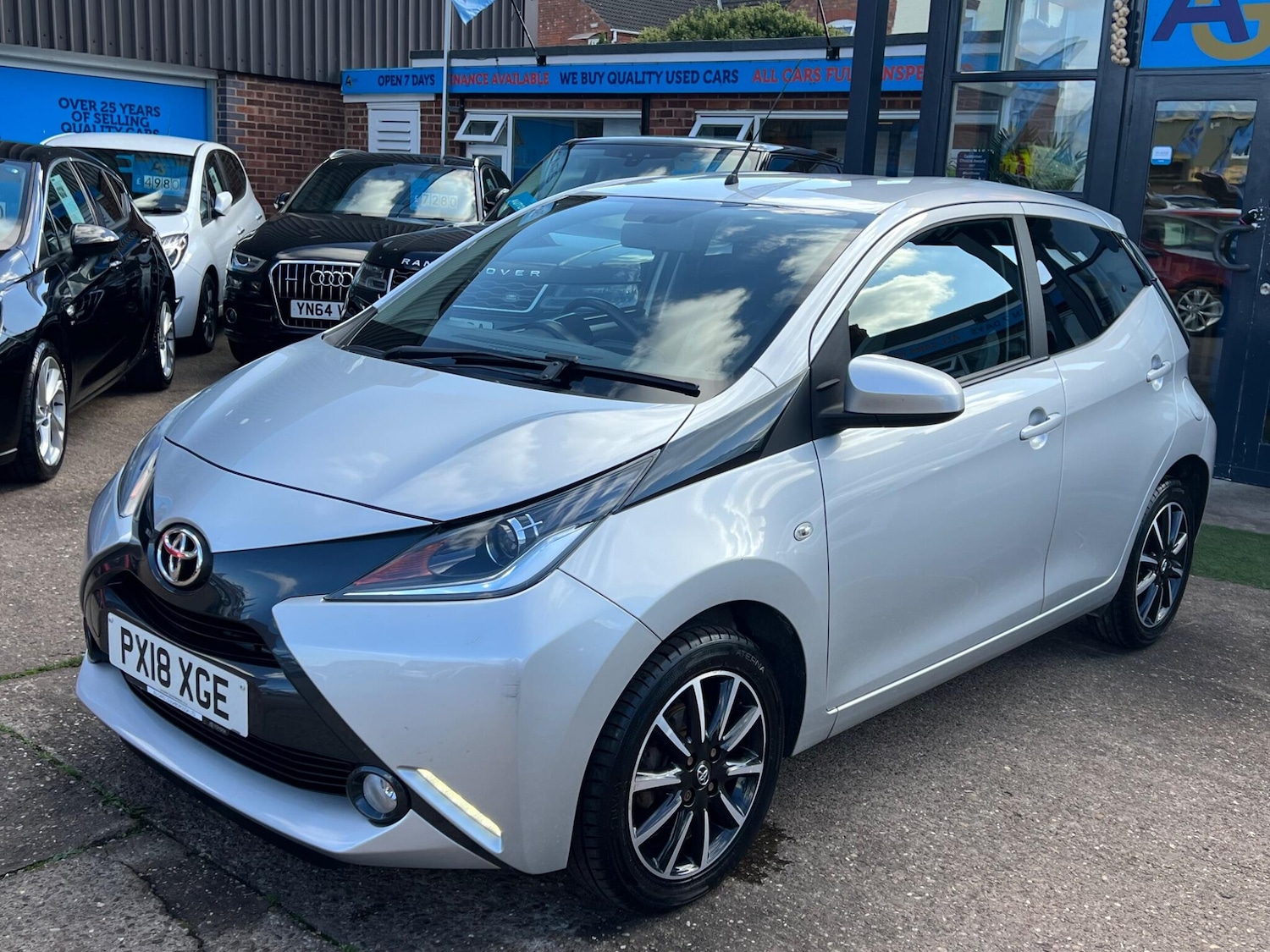 Used Toyota AYGO 2018 for sale - 76001828: Photo 48