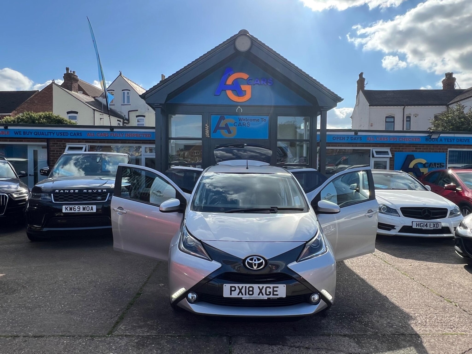 Used Toyota AYGO 2018 for sale - 76001828: Photo 58