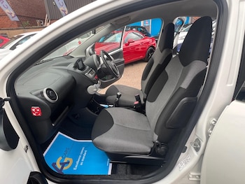 Used Toyota AYGO 2013 for sale - 75224817: Photo