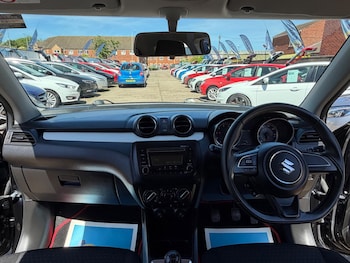 Used Suzuki Swift 2018 for sale - 78855266: Photo