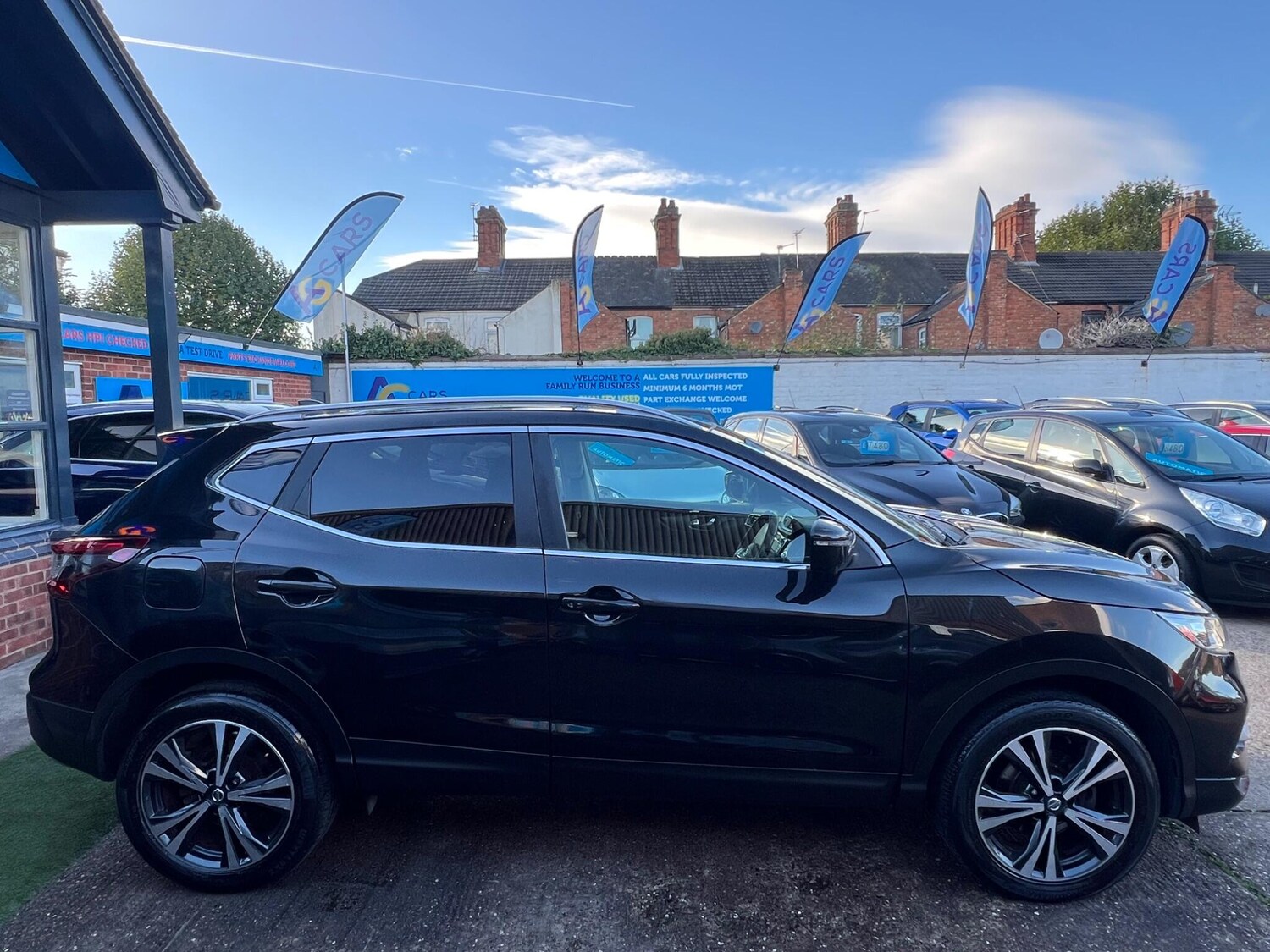 Used Nissan Qashqai 2017 for sale - 76370555: Photo 9