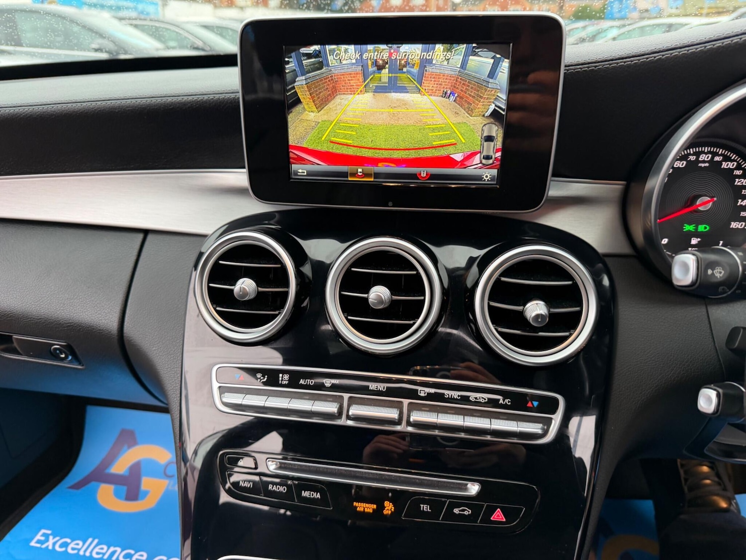 Used Mercedes-Benz C Class 2015 for sale - 77163240: Photo 29