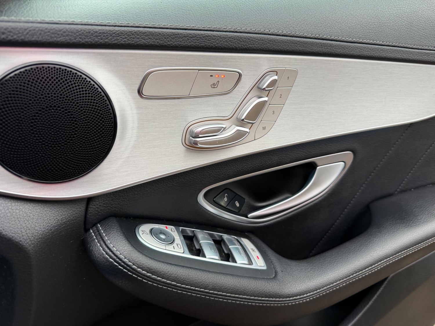 Used Mercedes-Benz C Class 2015 for sale - 77163240: Photo 37