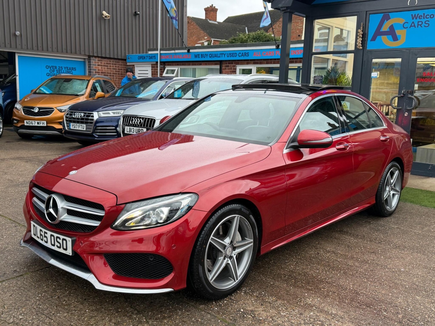 Used Mercedes-Benz C Class 2015 for sale - 77163240: Photo 47