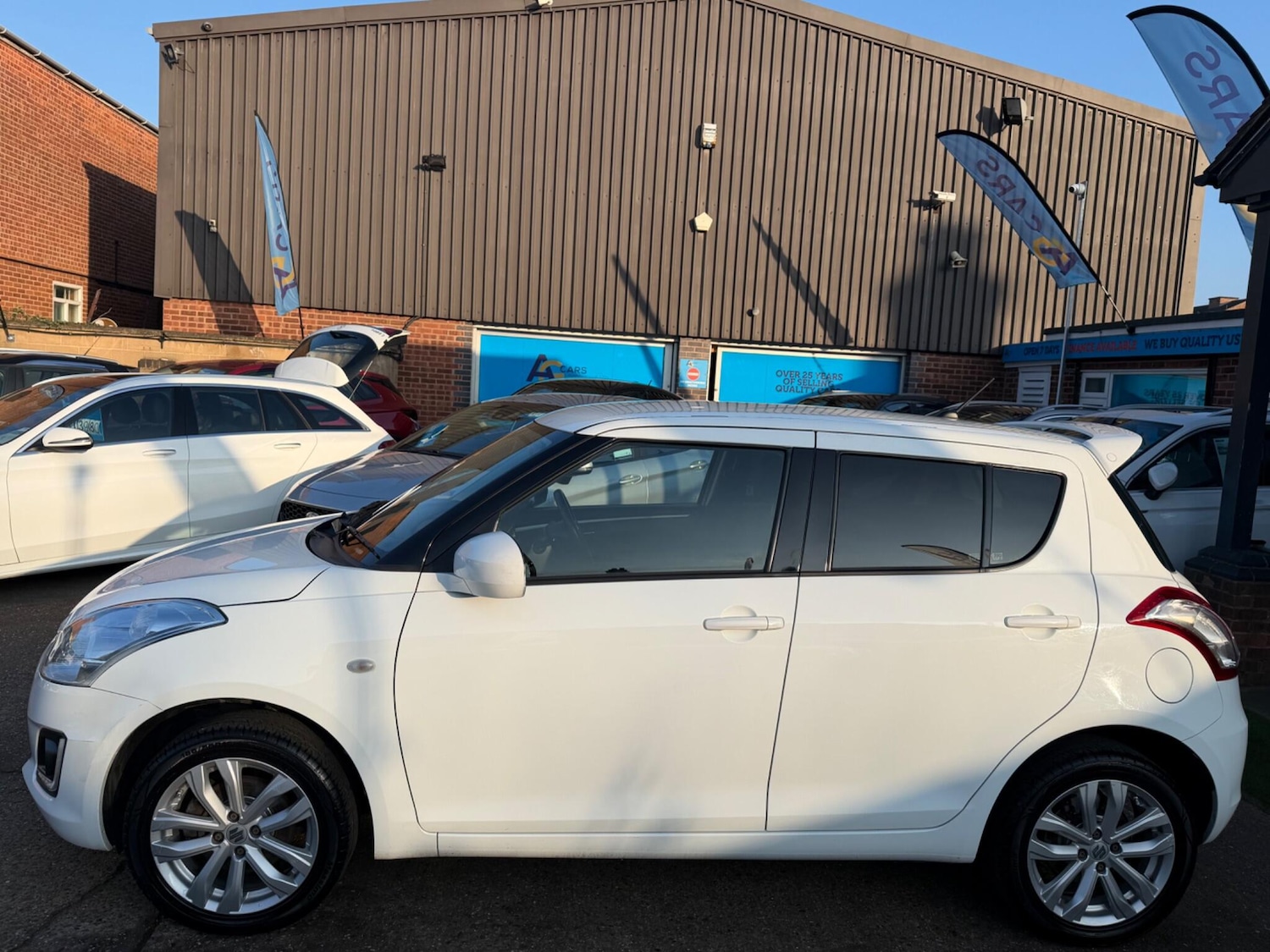 Used Suzuki Swift 2016 for sale - 77753015: Photo 8