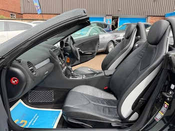 Used Mercedes-Benz SLK 2005 for sale - 78648084: Photo