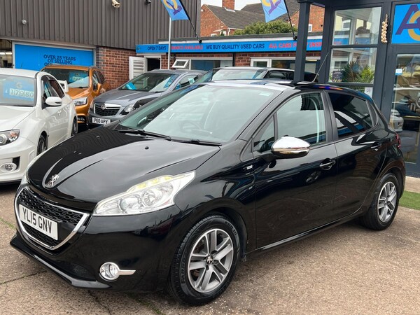 Used Peugeot 208 2015 for sale - 76283879: Photo 14