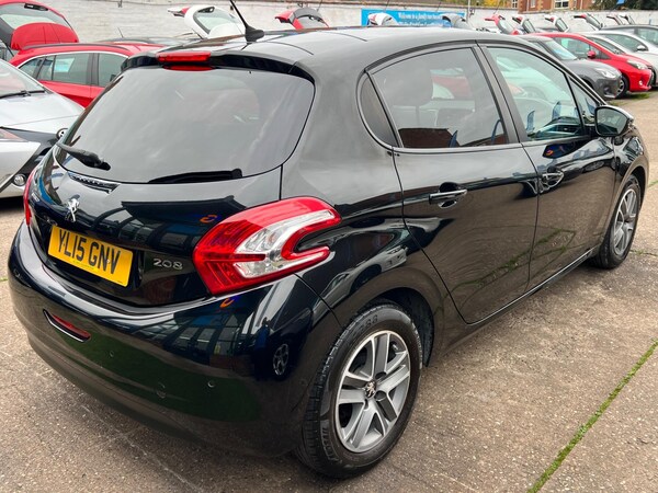Used Peugeot 208 2015 for sale - 76283879: Photo 15
