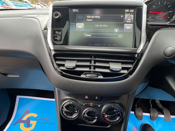 Used Peugeot 208 2015 for sale - 76283879: Photo 23