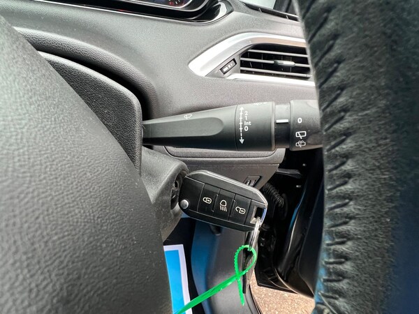 Used Peugeot 208 2015 for sale - 76283879: Photo 34