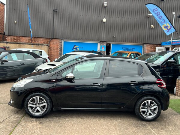 Used Peugeot 208 2015 for sale - 76283879: Photo 50