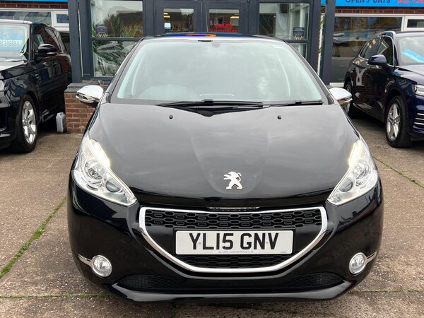 Used Peugeot 208 2015 for sale - 76283879: Photo 9
