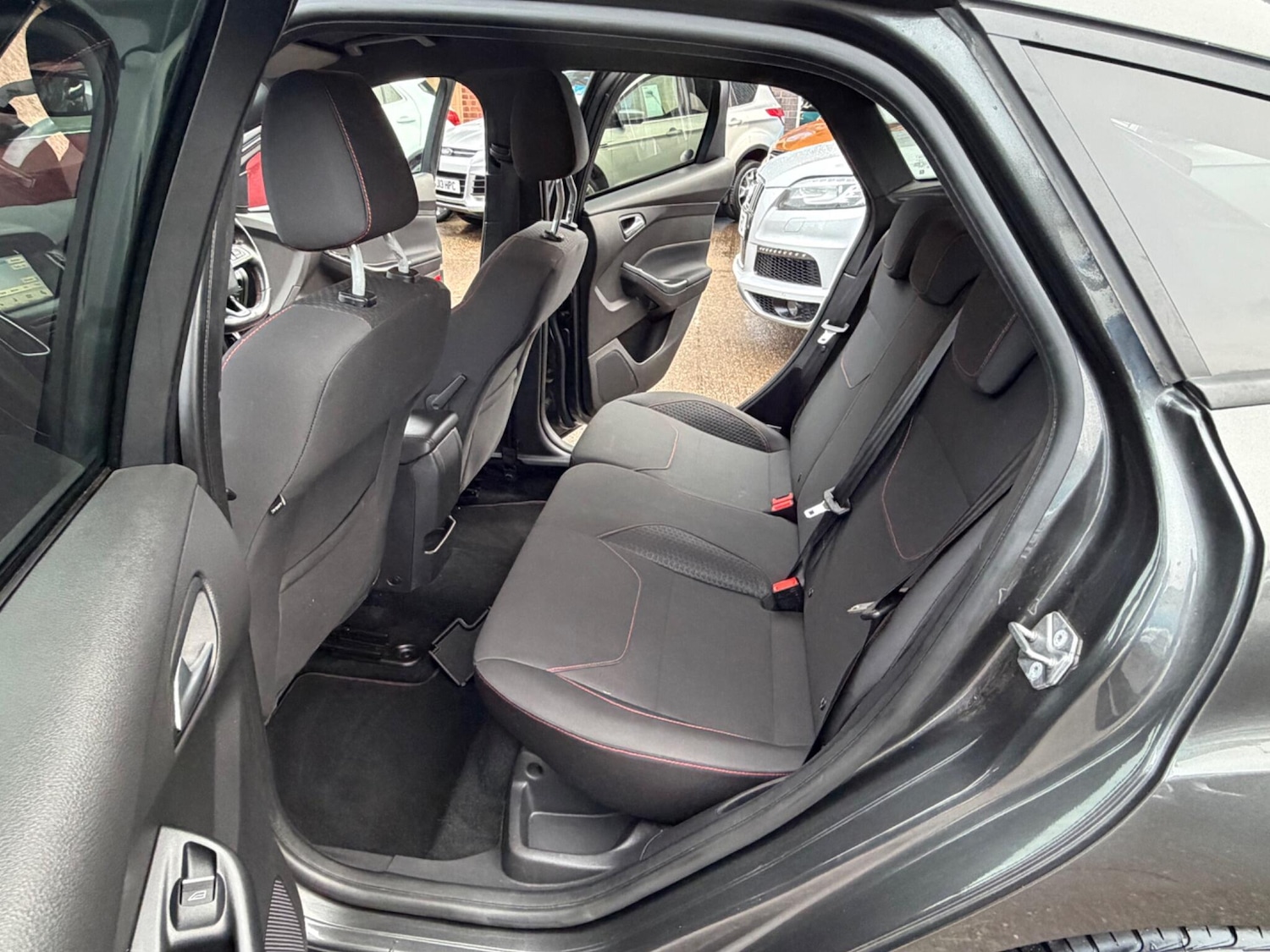 Used Ford Focus 2018 for sale - 77120223: Photo 5