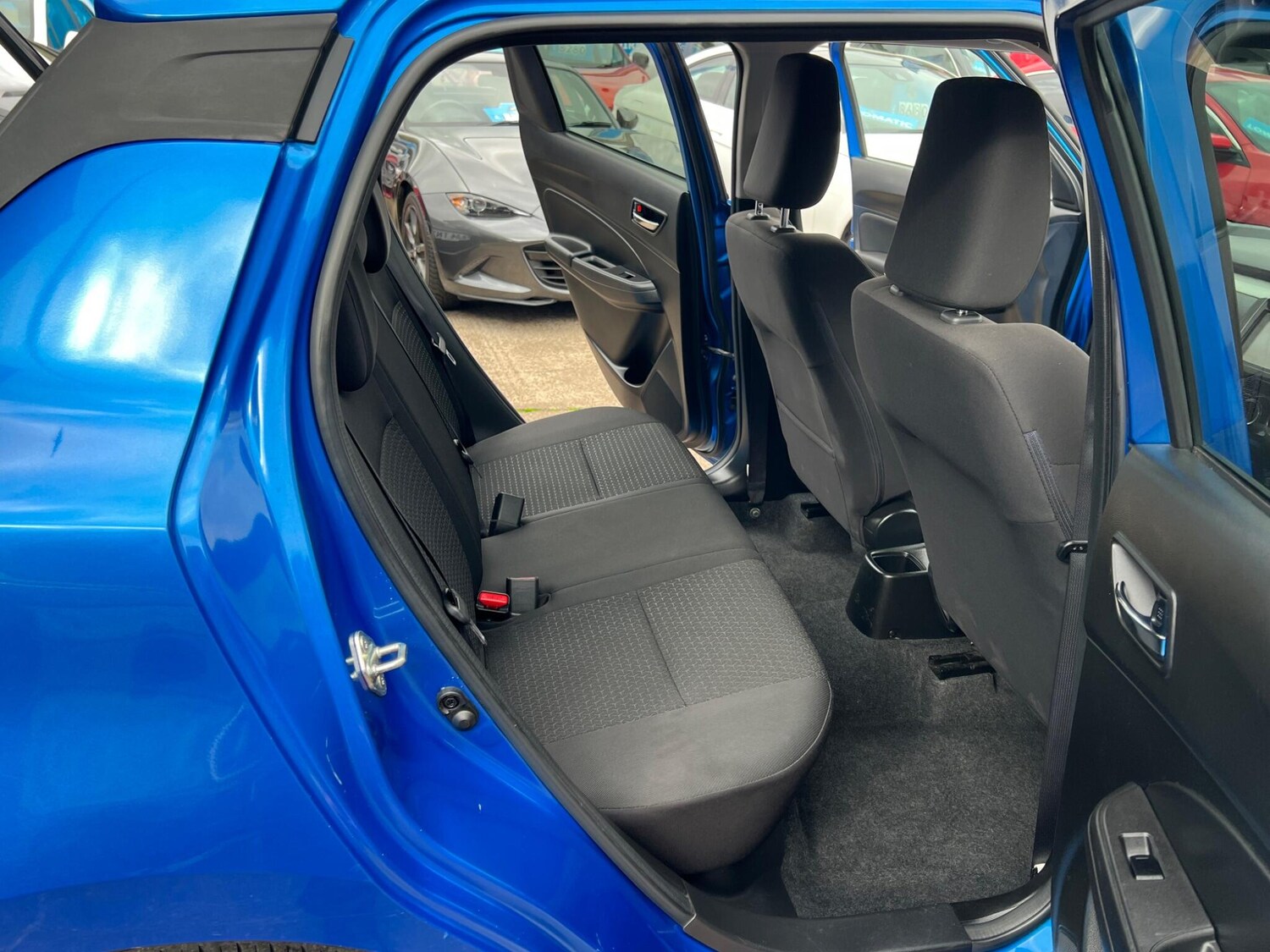 Used Suzuki Swift 2018 for sale - 75991039: Photo 34