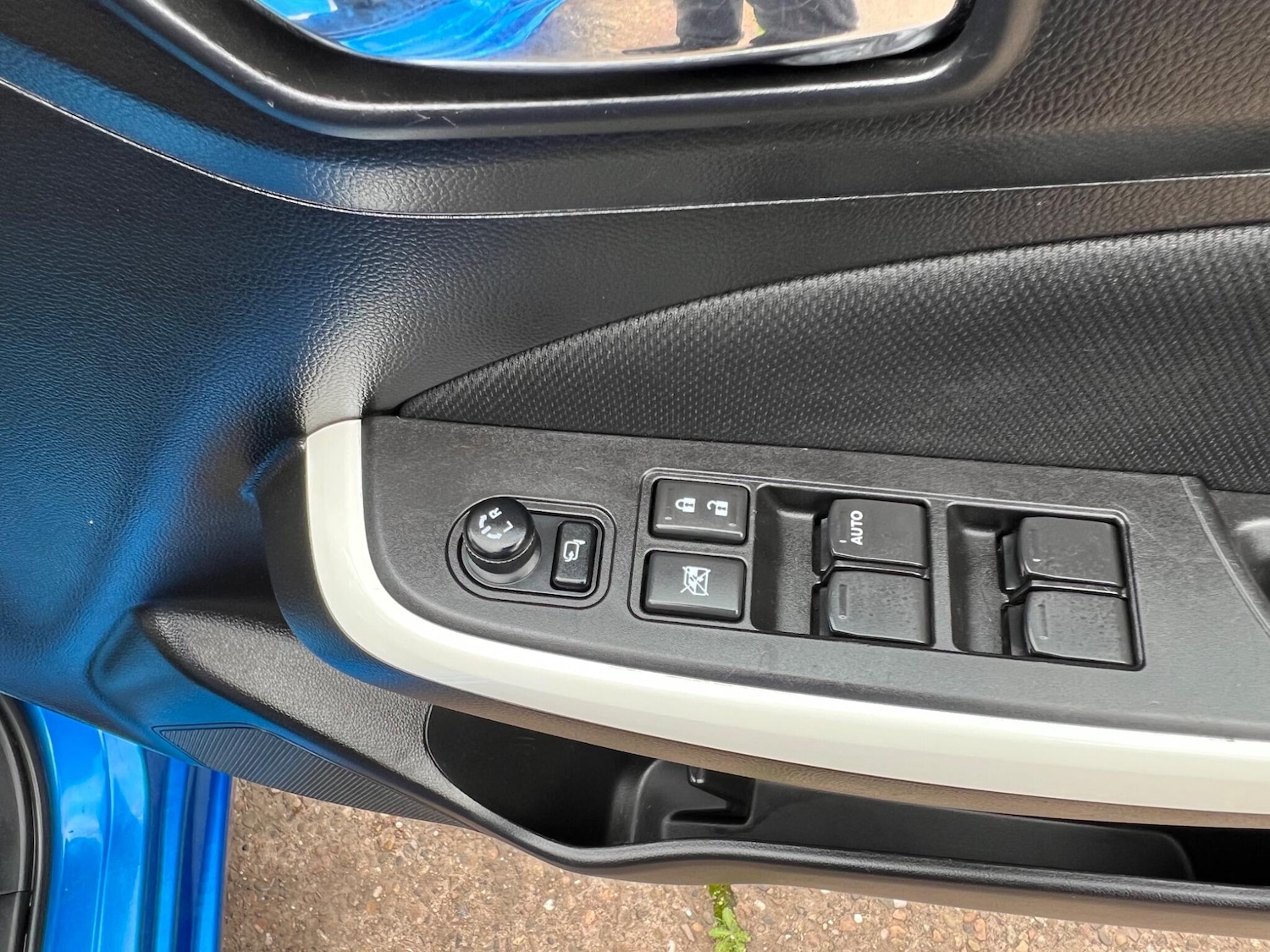 Used Suzuki Swift 2018 for sale - 75991039: Photo 35