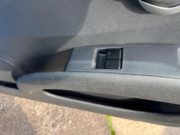Used Nissan Micra 2010 for sale - 76095202: Photo 26