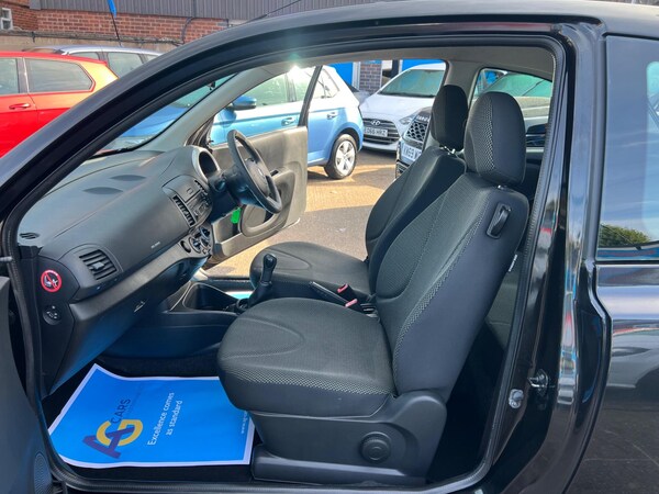 Used Nissan Micra 2010 for sale - 76095202: Photo 4