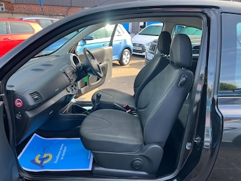 Used Nissan Micra 2010 for sale - 76095202: Photo 4