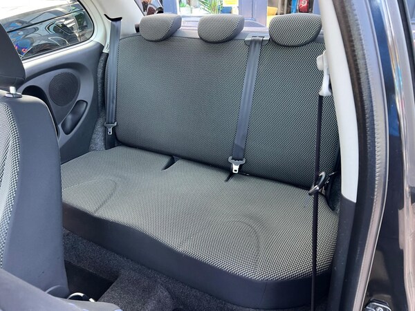 Used Nissan Micra 2010 for sale - 76095202: Photo 5