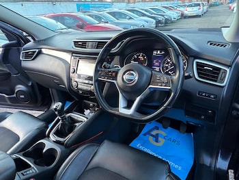 Used Nissan Qashqai 2018 for sale - 77939851: Photo
