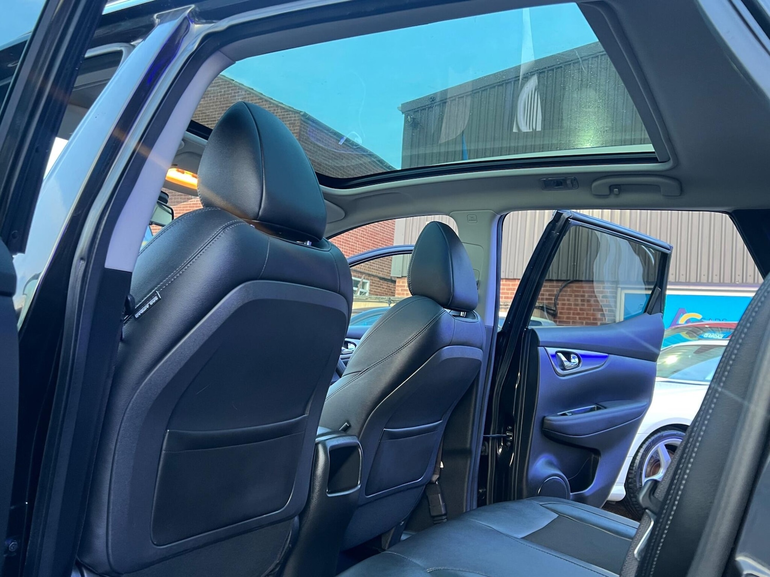 Used Nissan Qashqai 2018 for sale - 77939851: Photo 41