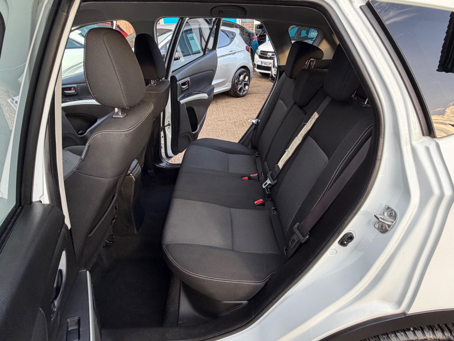 Used Suzuki SX4 S-Cross 2016 for sale - 77737551: Photo 5