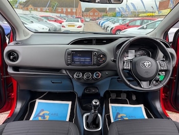 Used Toyota Yaris 2018 for sale - 78783666: Photo
