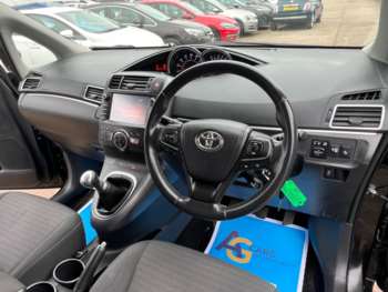 Used Toyota Verso 2016 for sale - 74725777: Photo