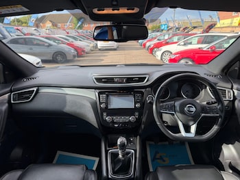 Used Nissan Qashqai 2017 for sale - 79472338: Photo