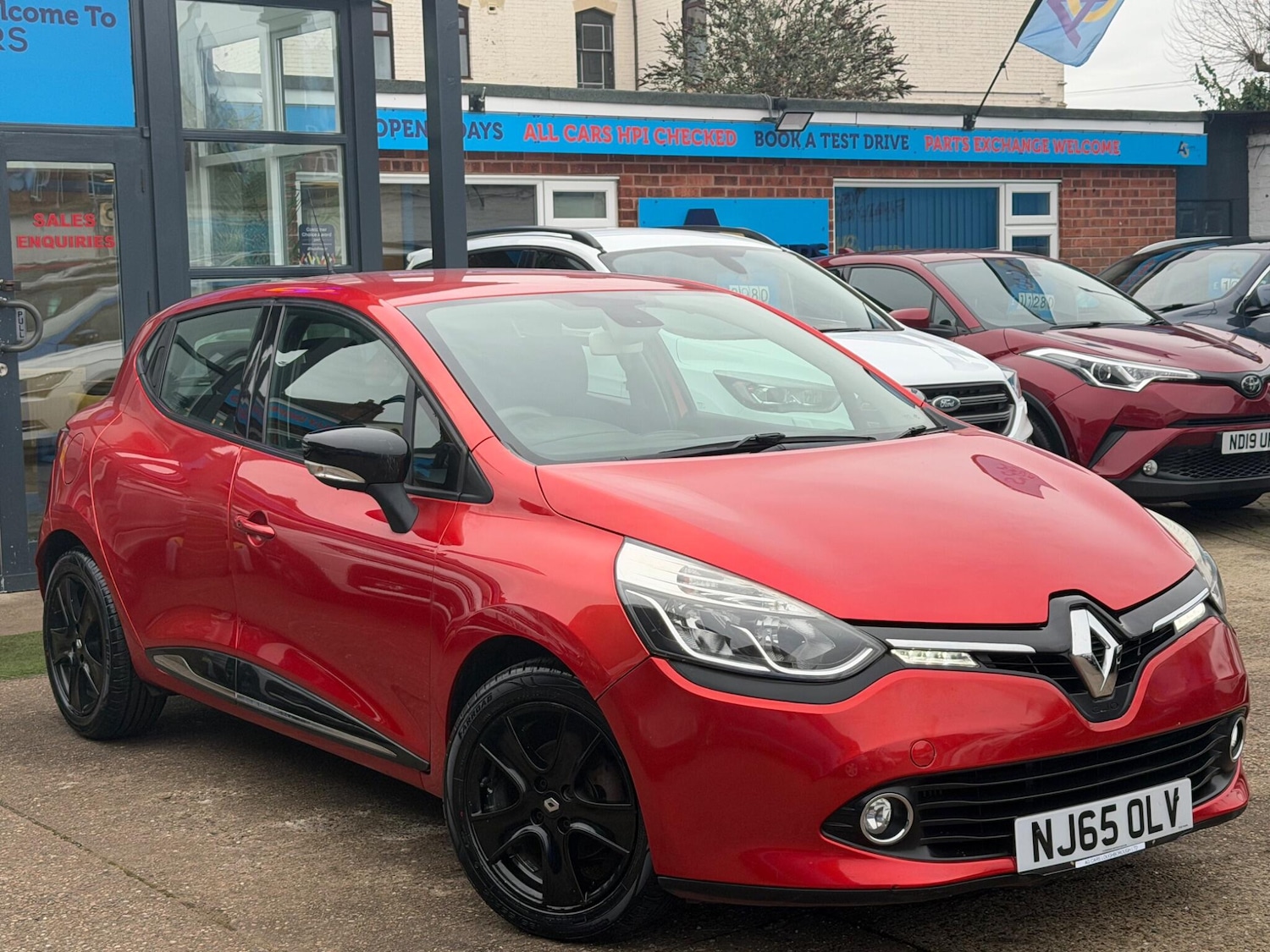Used Renault Clio 2015 for sale - 77537338: Photo 12