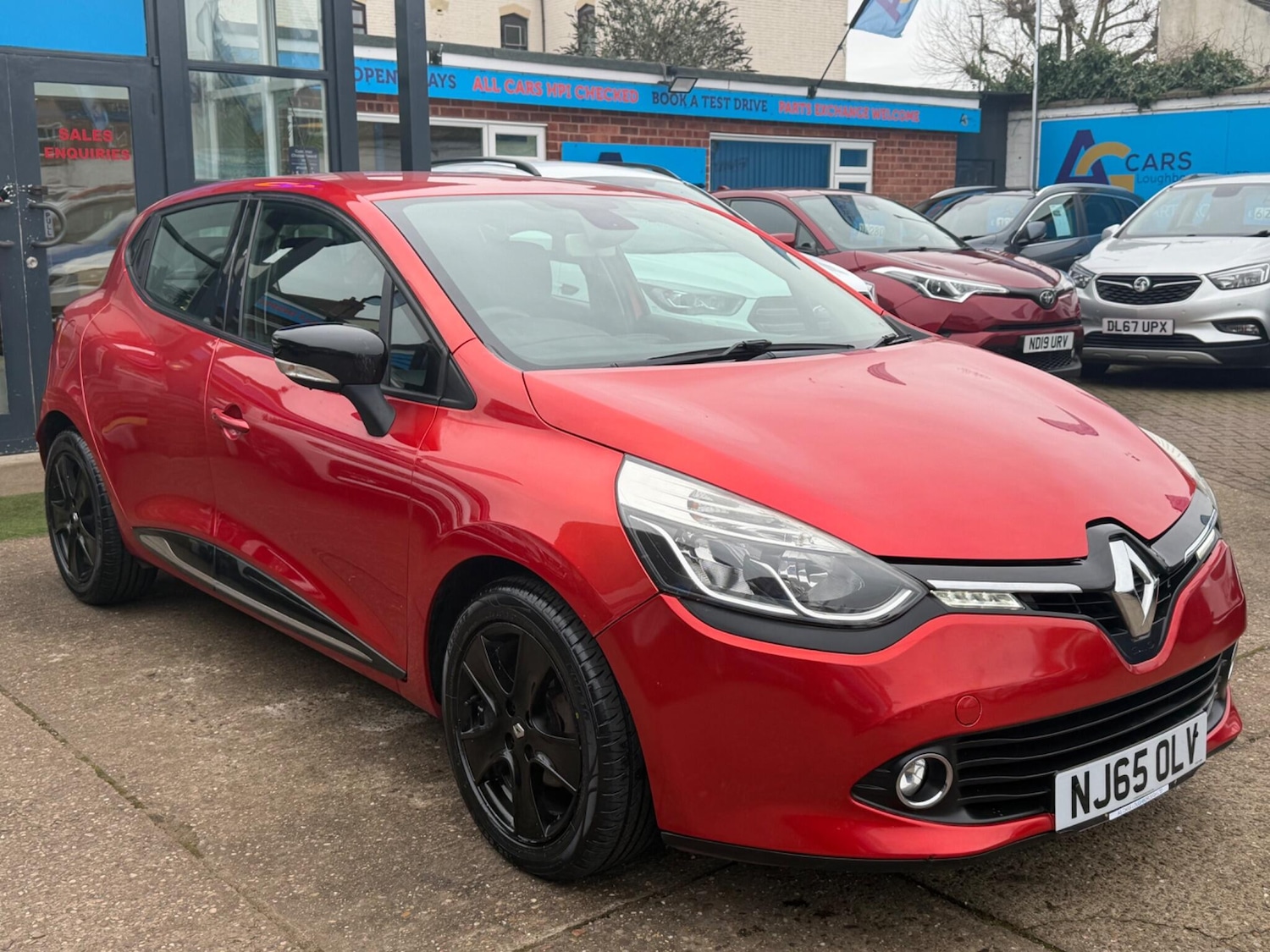 Used Renault Clio 2015 for sale - 77537338: Photo 13