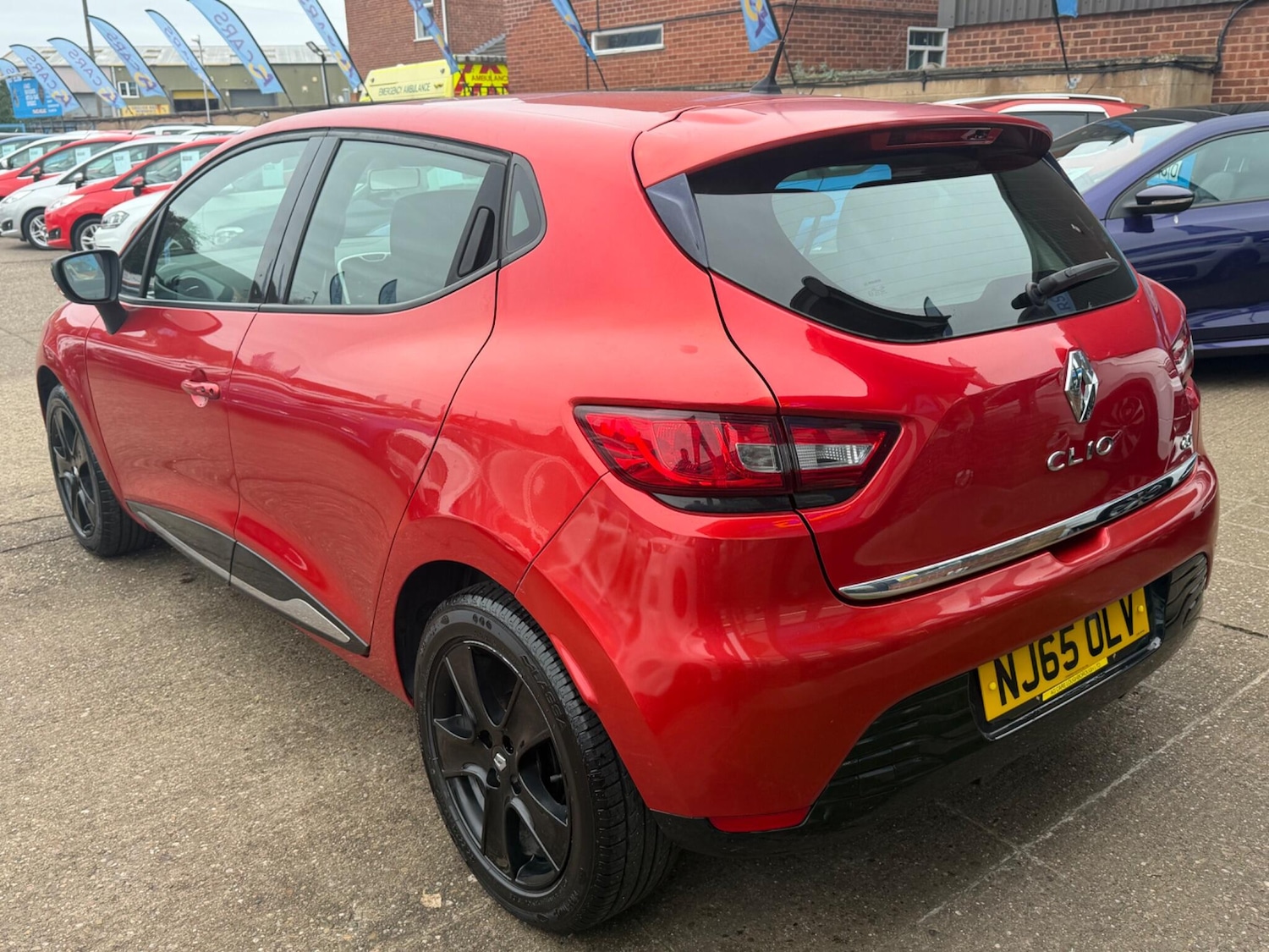 Used Renault Clio 2015 for sale - 77537338: Photo 28
