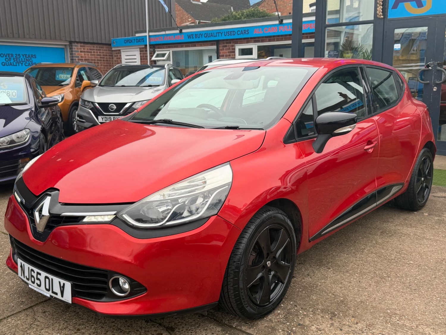 Used Renault Clio 2015 for sale - 77537338: Photo 34