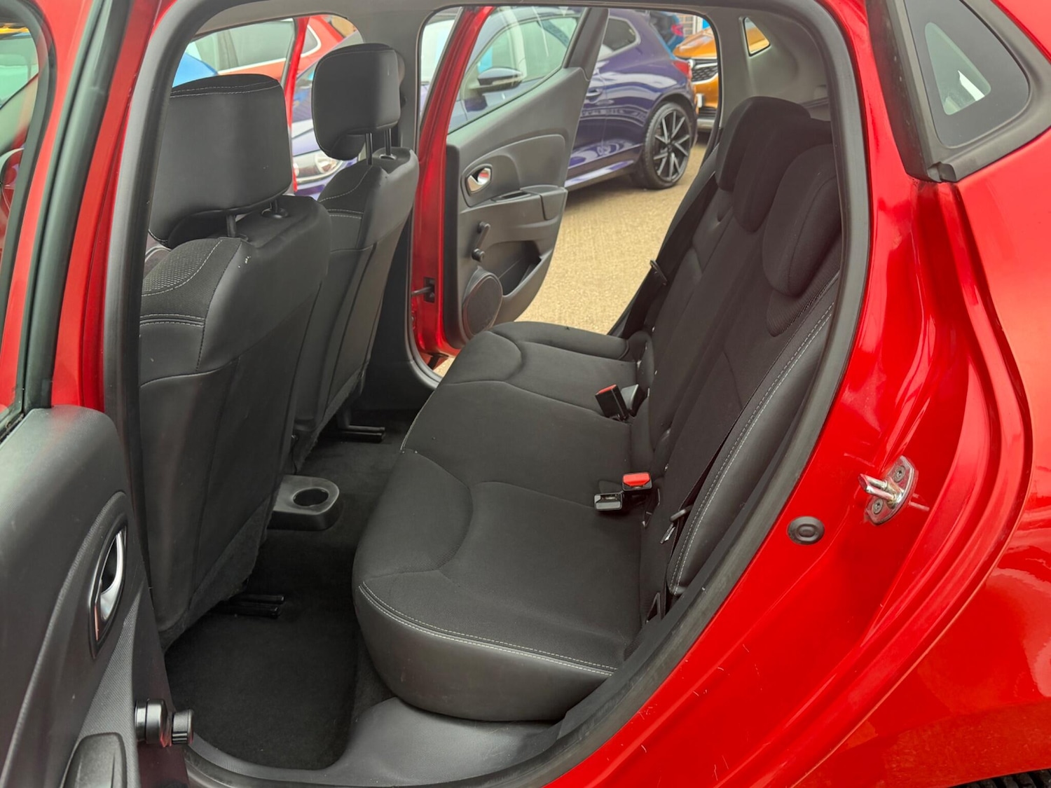 Used Renault Clio 2015 for sale - 77537338: Photo 45