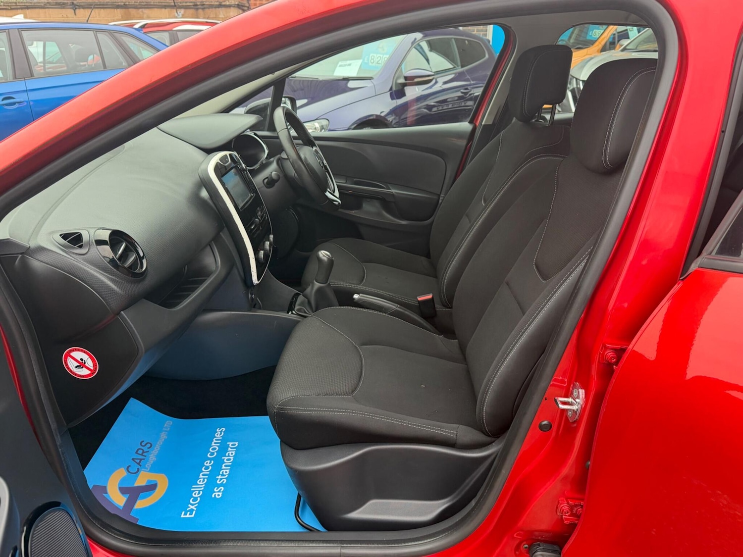 Used Renault Clio 2015 for sale - 77537338: Photo 48