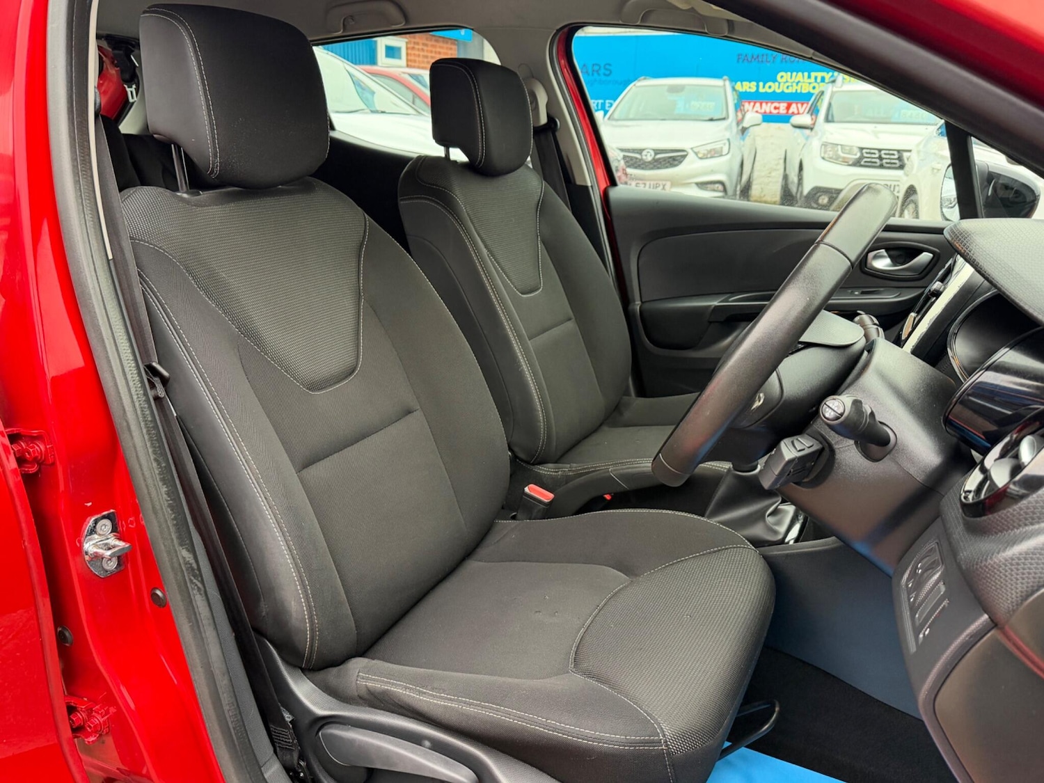 Used Renault Clio 2015 for sale - 77537338: Photo 53