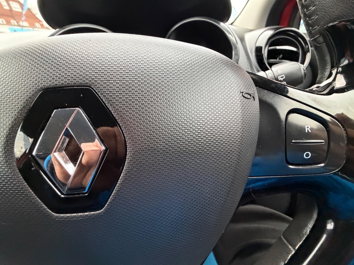 Used Renault Clio 2015 for sale - 77537338: Photo 61