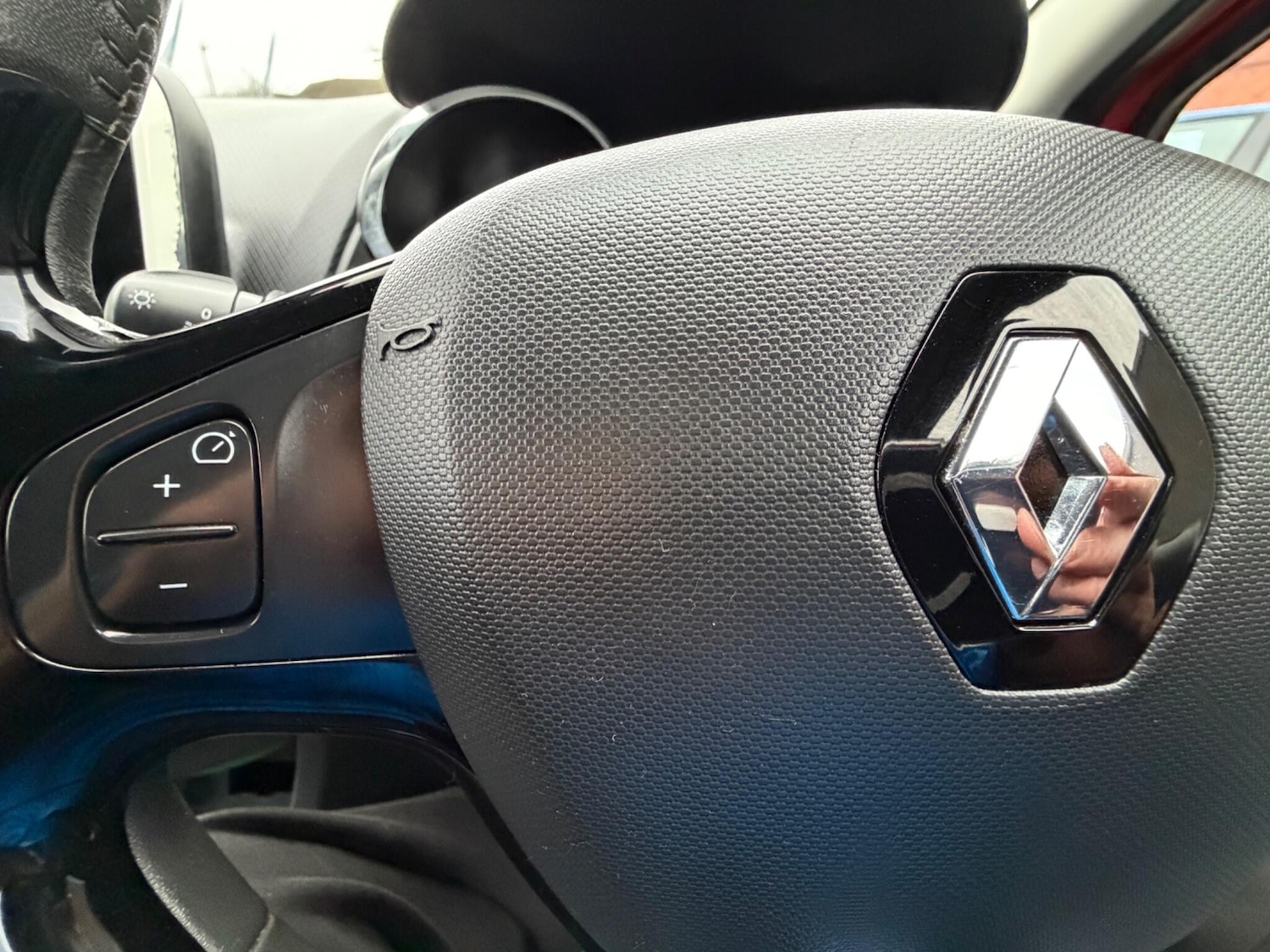 Used Renault Clio 2015 for sale - 77537338: Photo 62