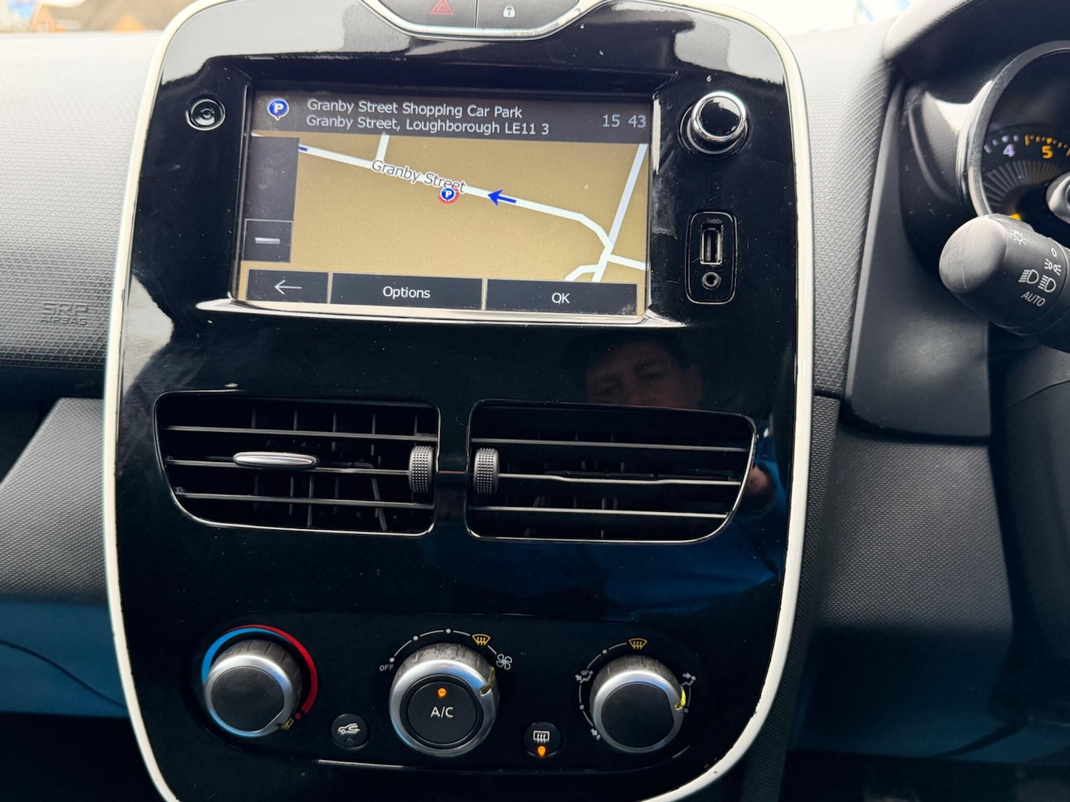 Used Renault Clio 2015 for sale - 77537338: Photo 65