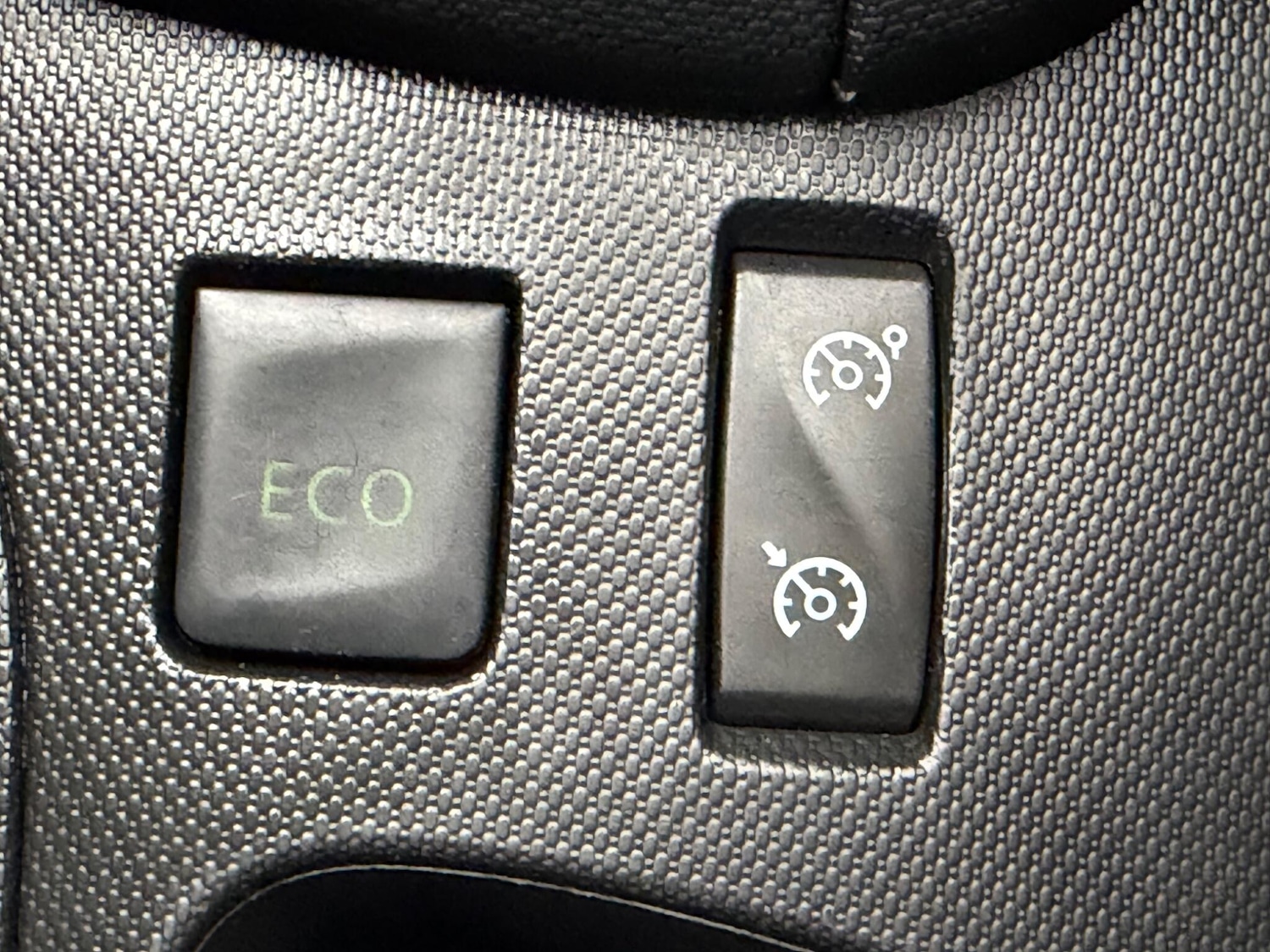 Used Renault Clio 2015 for sale - 77537338: Photo 66