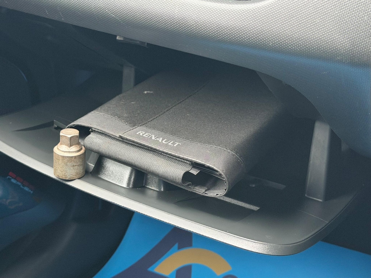 Used Renault Clio 2015 for sale - 77537338: Photo 67