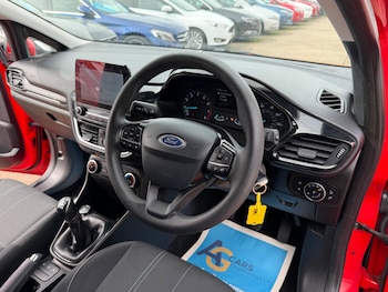 Used Ford Fiesta 2019 for sale - 78728210: Photo